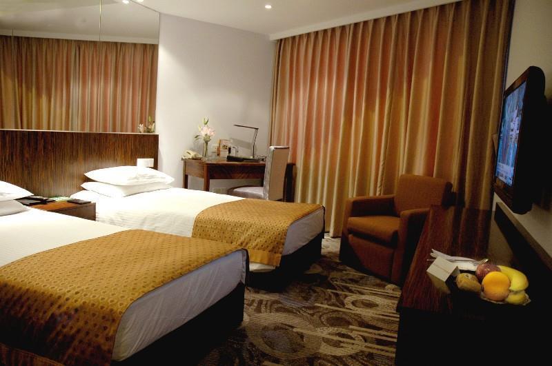 City Hotel Shanghai Room photo